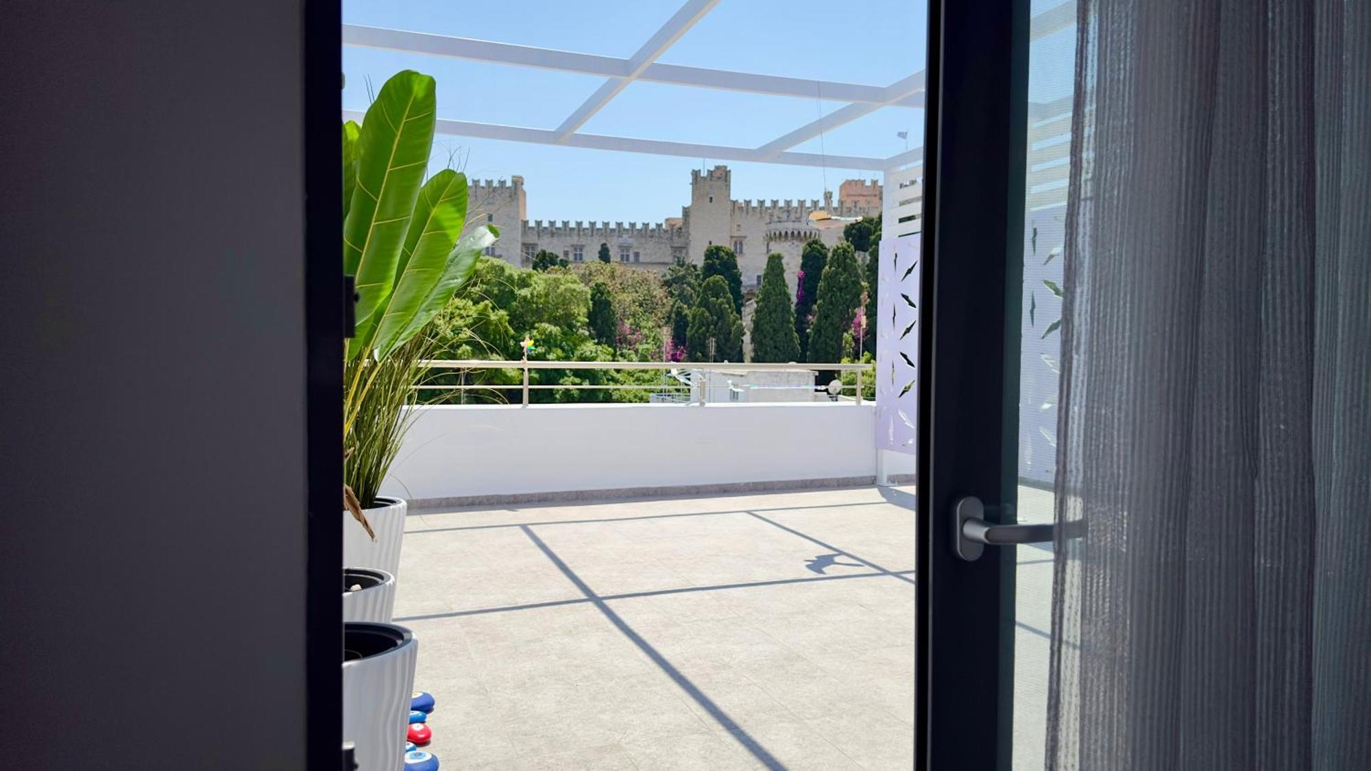 Castelo View Luxury Apt Rhodes City ภายนอก รูปภาพ