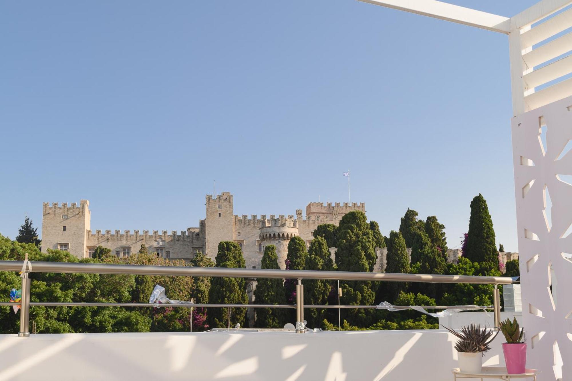 Castelo View Luxury Apt Rhodes City ภายนอก รูปภาพ