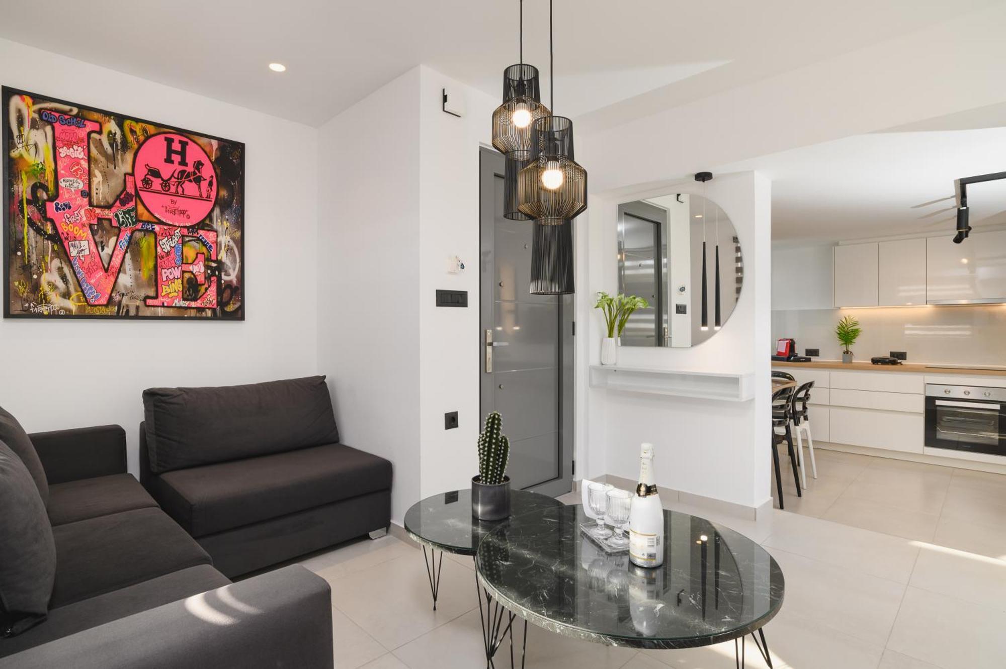 Castelo View Luxury Apt Rhodes City ภายนอก รูปภาพ